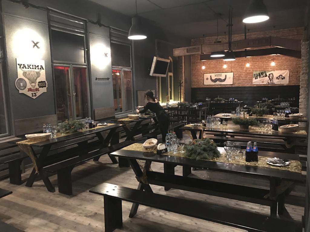 Penzion Dobre Casy Caşonia Exterior foto