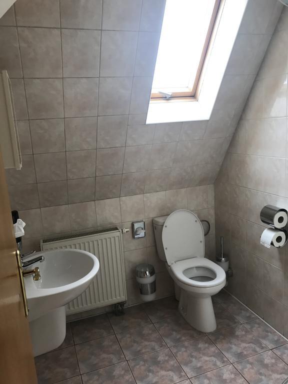 Penzion Dobre Casy Caşonia Exterior foto