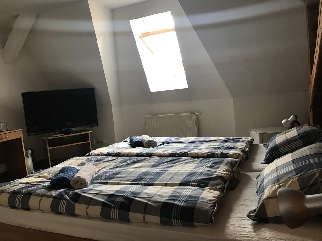 Penzion Dobre Casy Caşonia Exterior foto